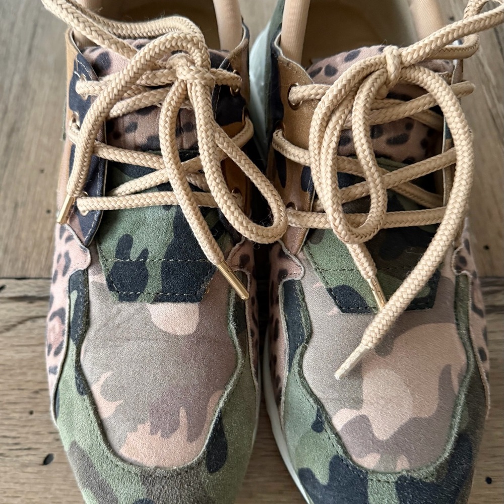 Steve Madden Cliff Sneakers - Picture 2 of 4